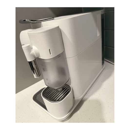 NESPRESSO COFFEE MACHINE LATTISSIMA ONE EVO WHITE - CompuGhana
